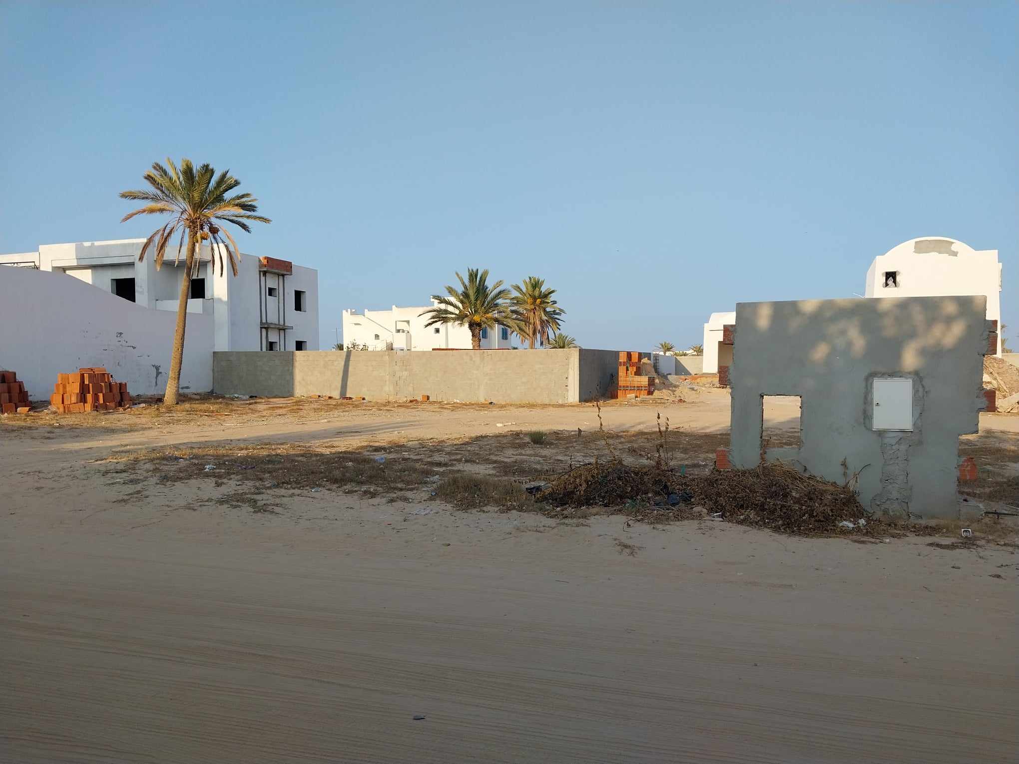 Un terrain de 549 m² situé à Midoun ZU, 5 min du carrefour